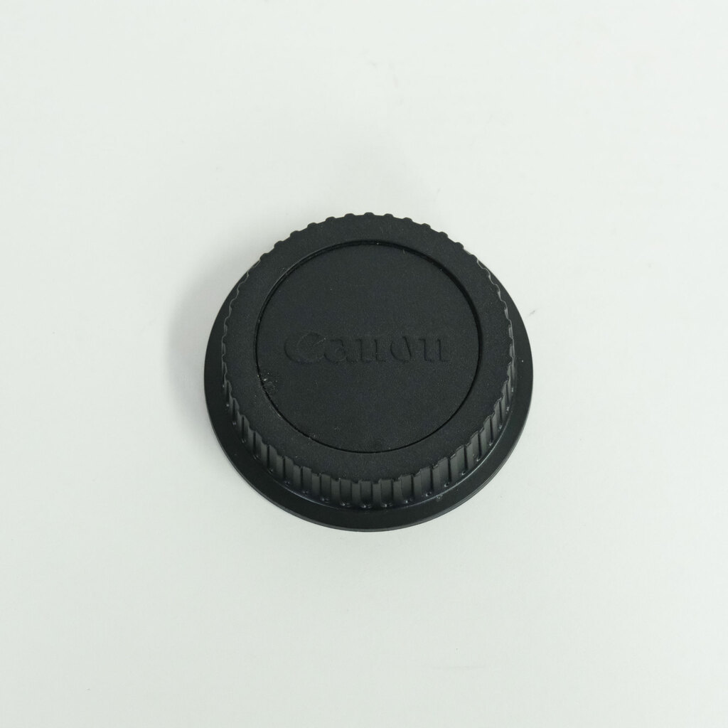 Canon EF-S18-135mm F3.5-5.6 IS USM