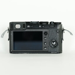 FUJIFILM X100F ブラック