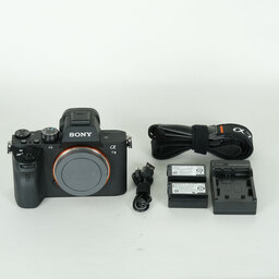 SONY α7 II(ILCE-7M2) SONY α7 II(ILCE-7M2)