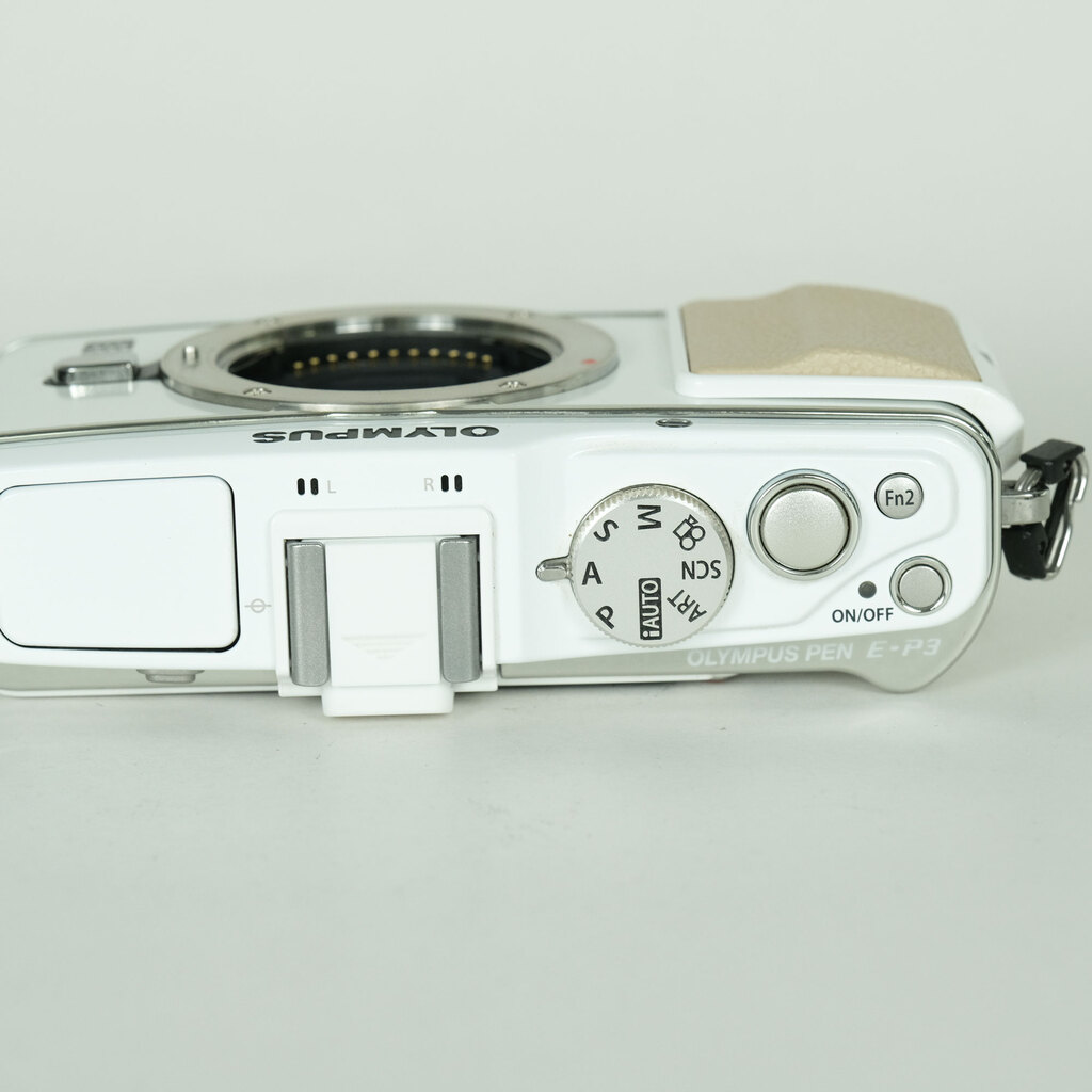 OLYMPUS PEN E-P3 ボディ ホワイト