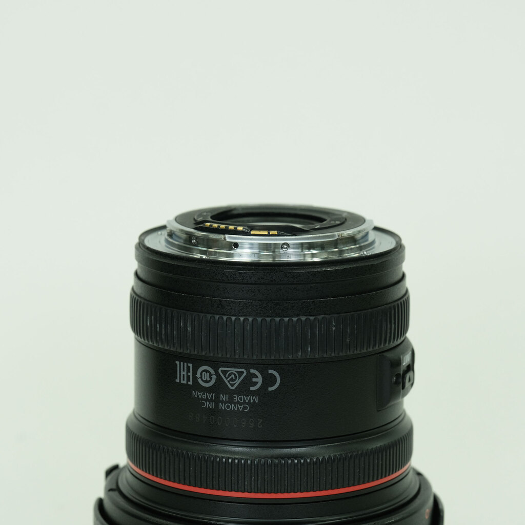 Canon EF8-15mm F4L フィッシュアイ USM Canon EF8-15mm F4L フィッシュアイ USM
