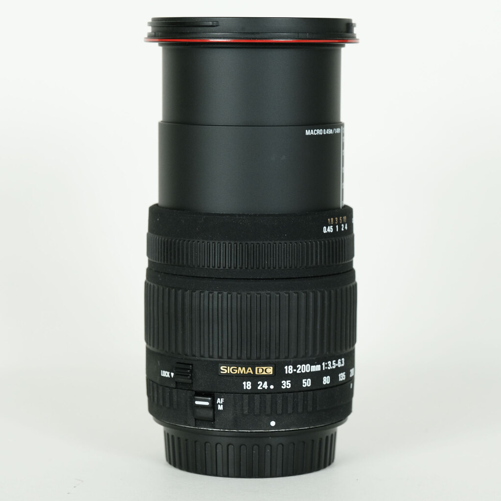 SIGMA 18-200mm F3.5-6.3 DC [キヤノンEF用]