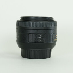 Nikon AF-S DX NIKKOR 35mm f/1.8G Nikon AF-S DX NIKKOR 35mm f/1.8G