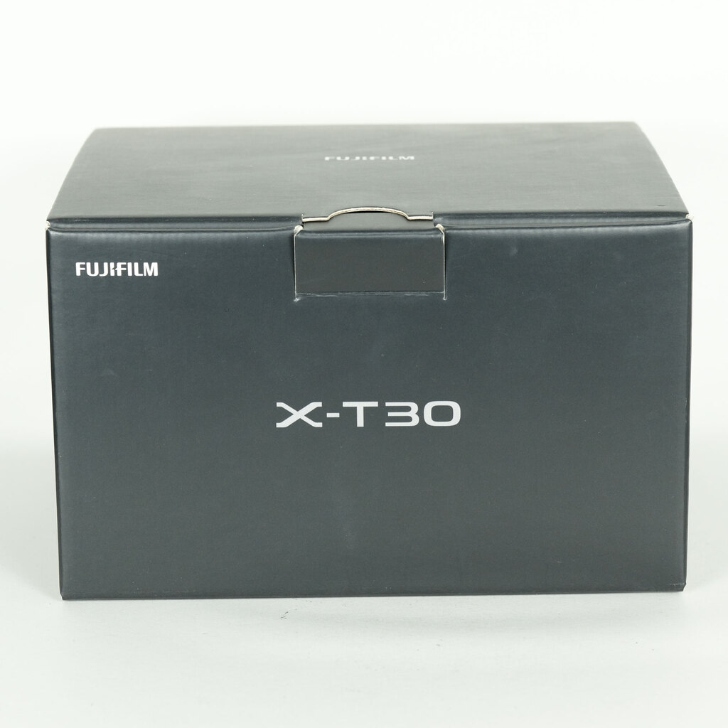 FUJIFILM X-T30