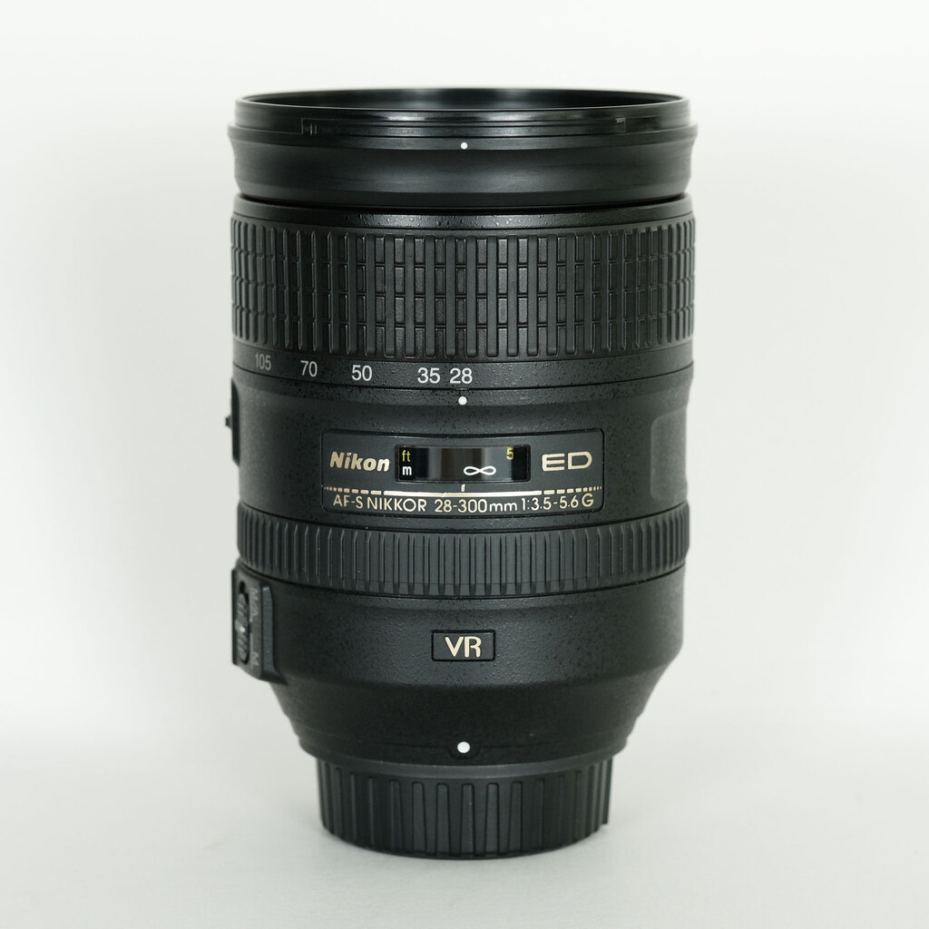 Nikon AF-S NIKKOR 28-300mm f/3.5-5.6G ED VR