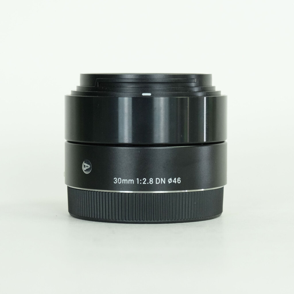 価格.com - シグマ 30mm F2.8 DN ブラック [ソニー用] 価格比較