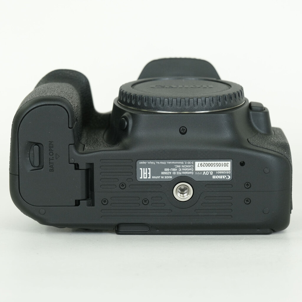 Canon EOS 90D