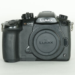 Panasonic LUMIX DC-GH5