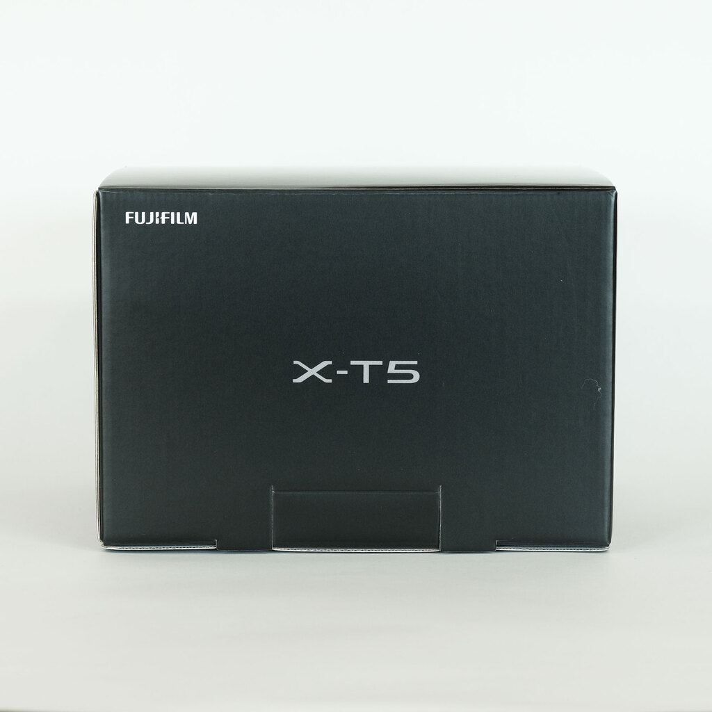 FUJIFILM X-T5 FUJIFILM X-T5