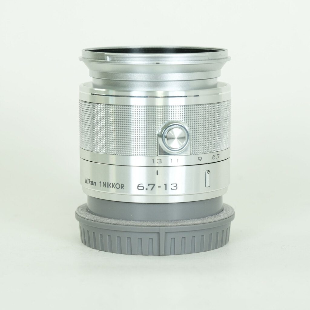 Nikon 1 NIKKOR VR 6.7-13mm f/3.5-5.6 シルバー