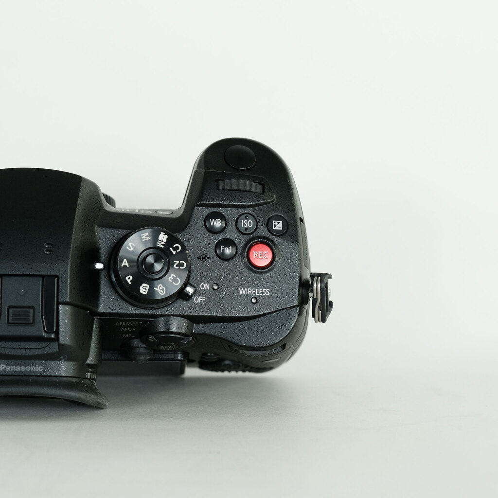 Panasonic LUMIX DC-GH5S Panasonic LUMIX DC-GH5S