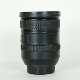 Nikon AF-S DX NIKKOR 18-200mm F3.5-5.6G ED VR II Nikon AF-S DX NIKKOR 18-200mm F3.5-5.6G ED VR II