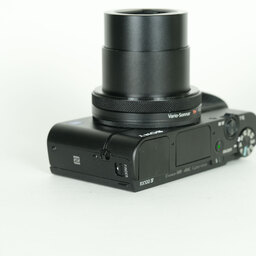 SONY Cyber-shot DSC-RX100M4