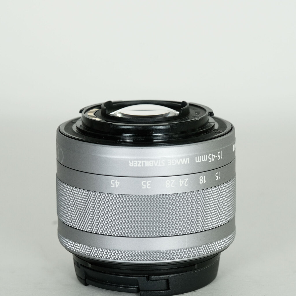 Canon EF-M15-45mm F3.5-6.3 IS STM