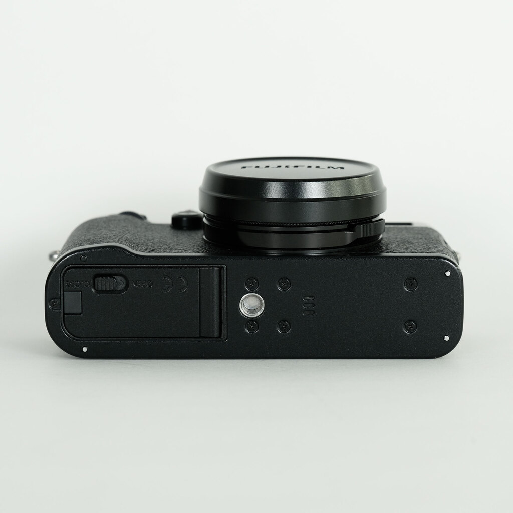 FUJIFILM X100F ブラック