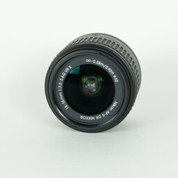 Nikon AF-S DX NIKKOR 18-55mm f3.5-5.6G VR II