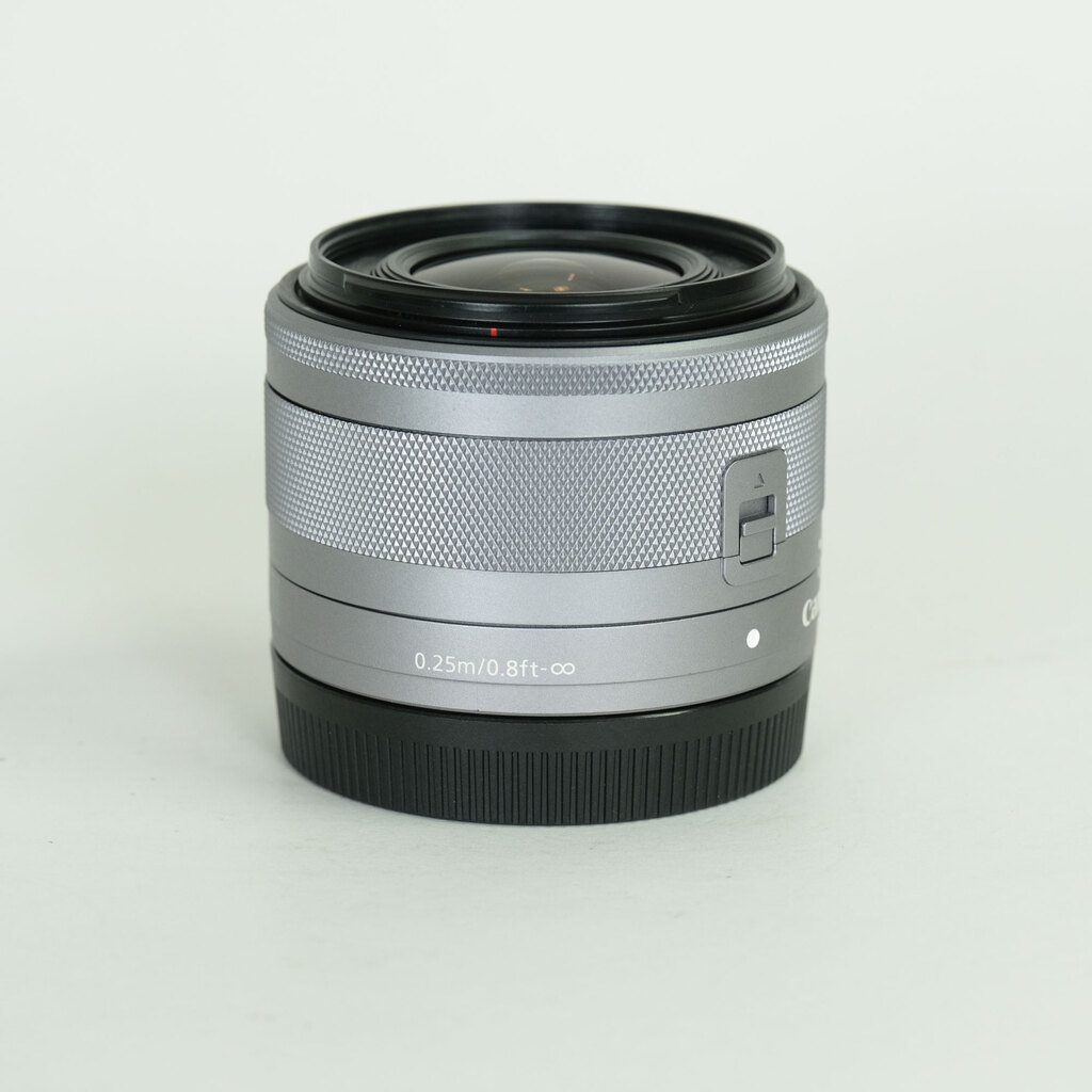 Canon EF-M15-45mm F3.5-6.3 IS STM Canon EF-M15-45mm F3.5-6.3 IS STM