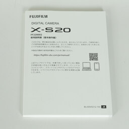 FUJIFILM X-S20
