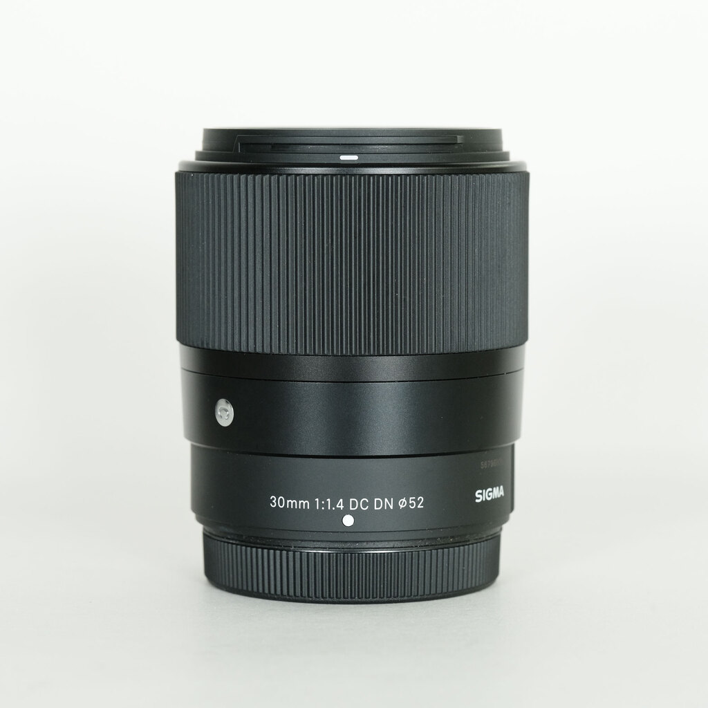 SIGMA 30mm F1.4 DC DN｜Contemporary [フジフイルムX用]
