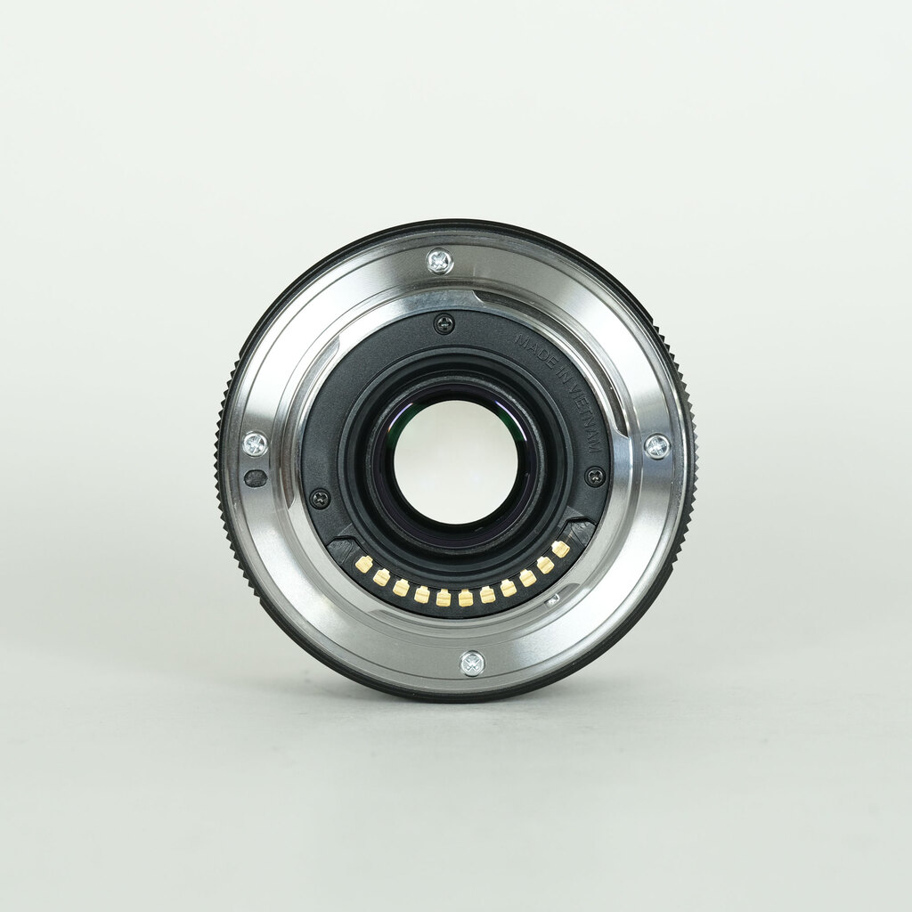 OLYMPUS M.ZUIKO DIGITAL 17mm F1.8 OLYMPUS M.ZUIKO DIGITAL 17mm F1.8