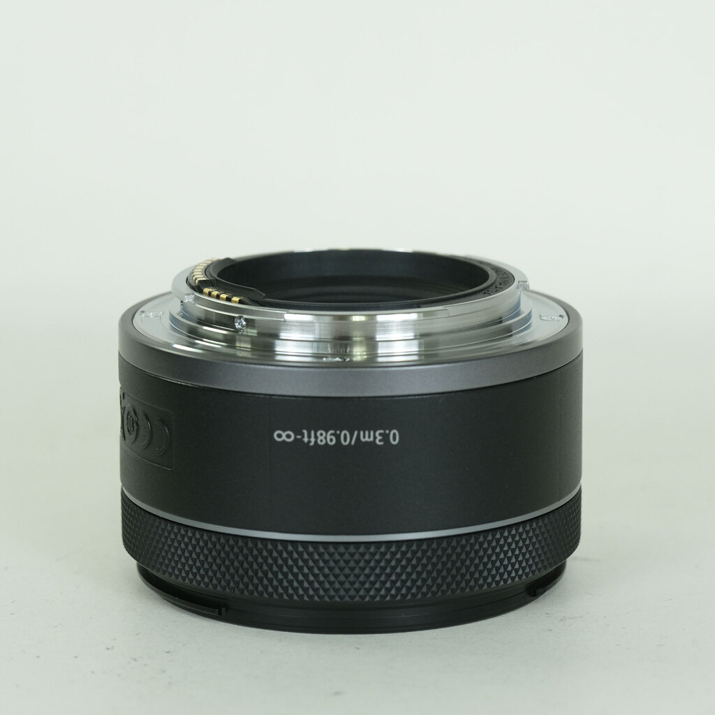 Canon RF50mm F1.8 STM Canon RF50mm F1.8 STM