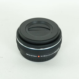 OLYMPUS M.ZUIKO DIGITAL ED 14-42mm F3.5-5.6 EZ ブラック