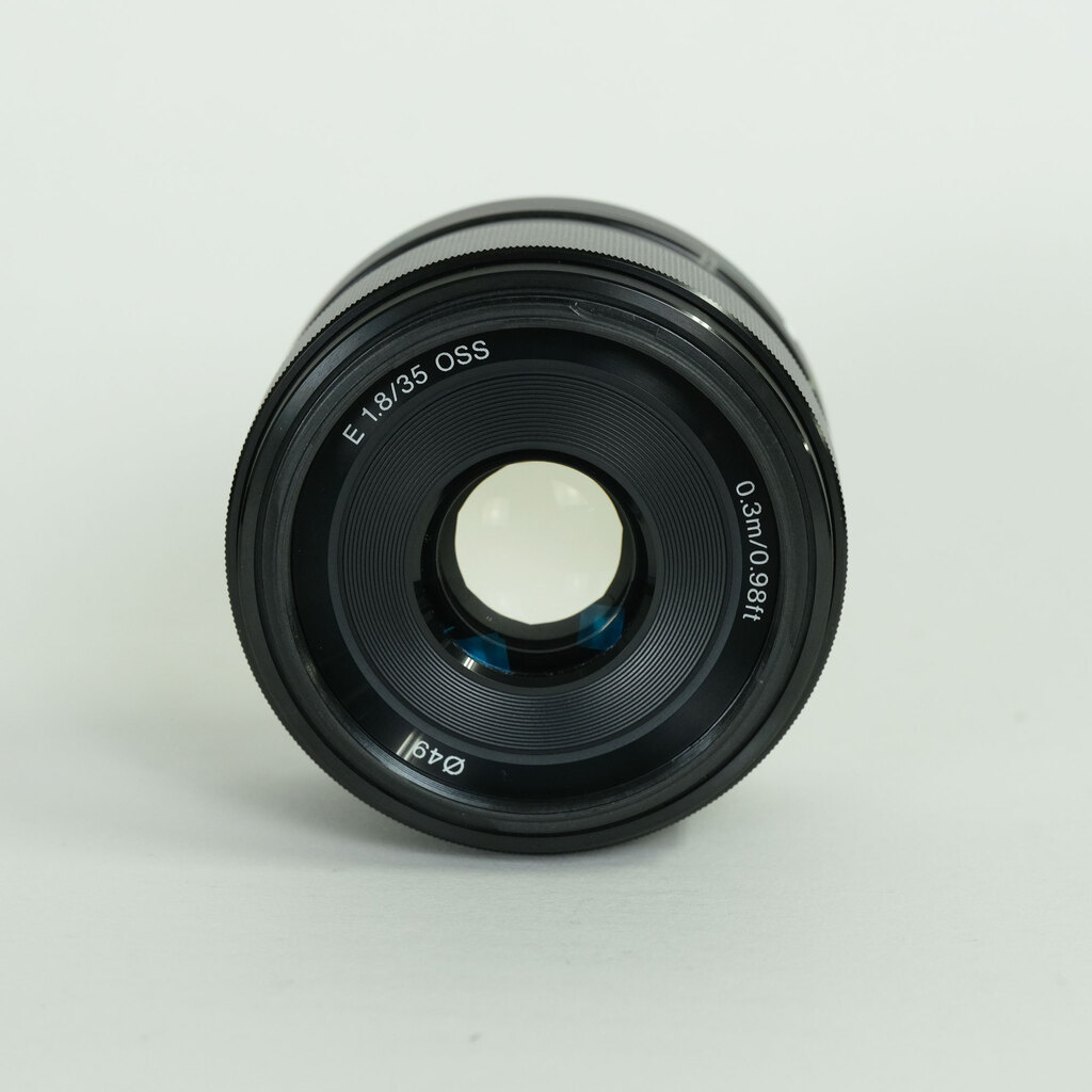 SONY E 35mm F1.8 OSS SEL35F18