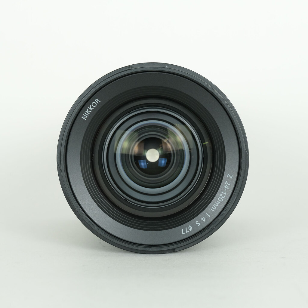 Nikon NIKKOR Z 24-120mm f/4 S Nikon NIKKOR Z 24-120mm f/4 S