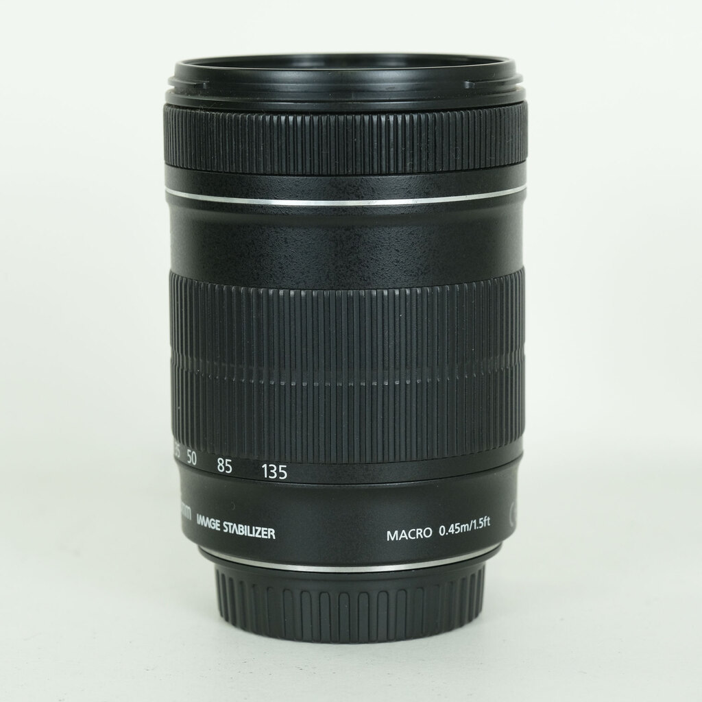 Canon EF-S18-135mm F3.5-5.6 IS