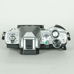 OLYMPUS OM-D E-M10 Mark IV OLYMPUS OM-D E-M10 Mark IV