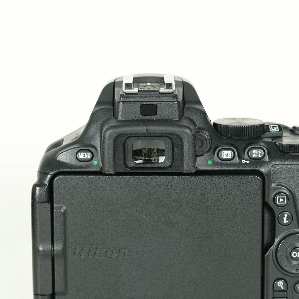 Nikon D5600の出品 | ONE SCENE（ワンシーン）