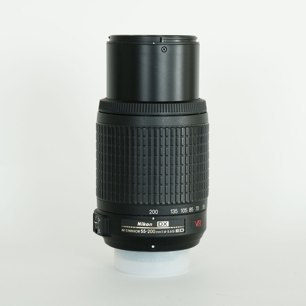 Nikon AF-S DX VR Zoom-Nikkor 55-200mm F4-5.6G IF-ED