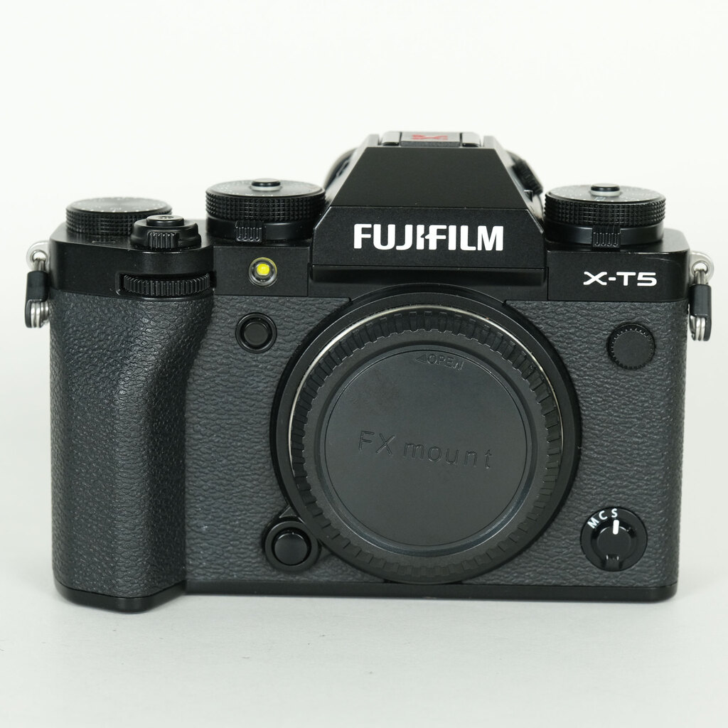 FUJIFILM X-T5 FUJIFILM X-T5