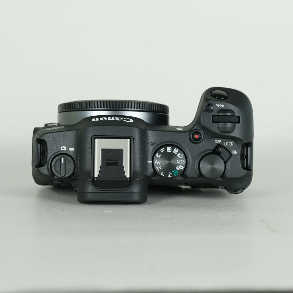 Canon EOS R8の出品 | ONE SCENE（ワンシーン）