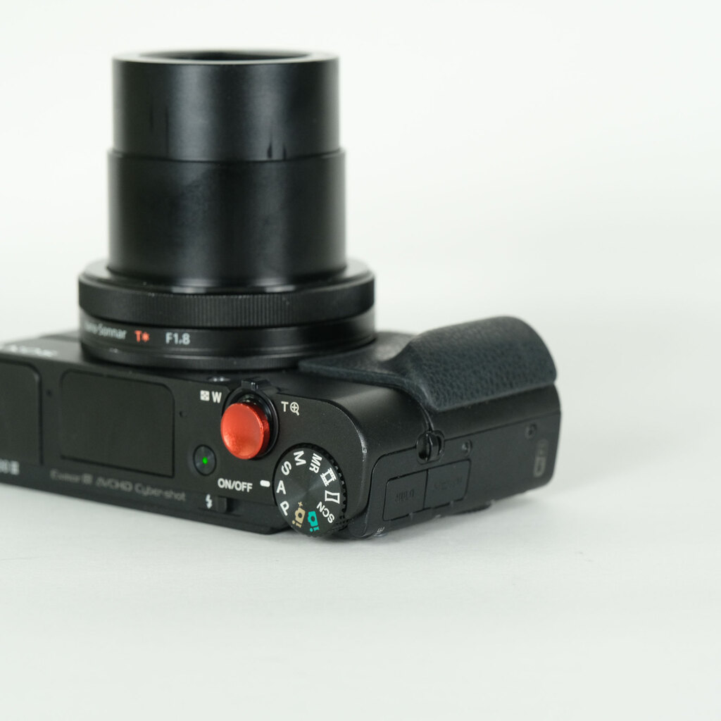 SONY Cyber-shot DSC-RX100M3