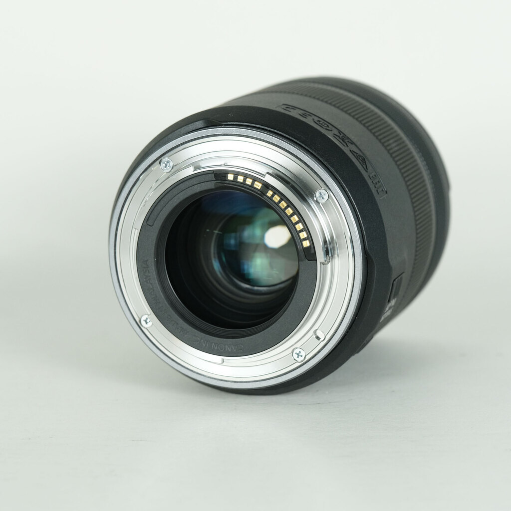 Canon RF85mm F2 MACRO IS STMの出品 | ONE SCENE（ワンシーン）