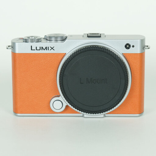 Panasonic LUMIX DC-S9 Panasonic LUMIX DC-S9