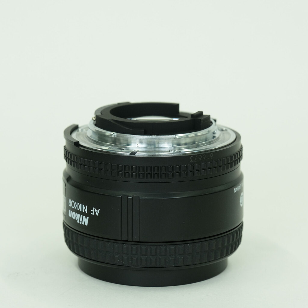 Nikon Ai AF Nikkor 24mm F2.8D