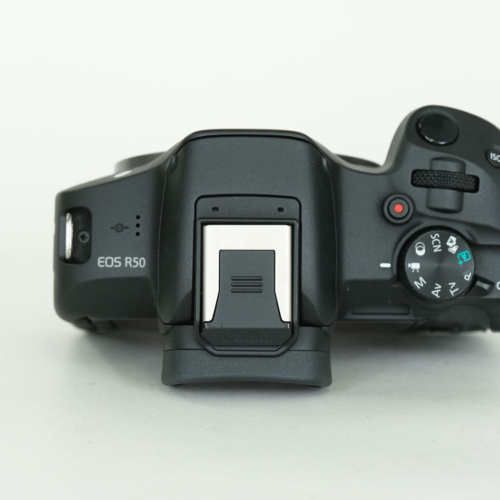 Canon EOS R50