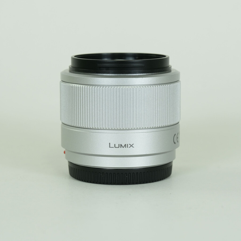 Panasonic LUMIX G 25mm F1.7 ASPH.