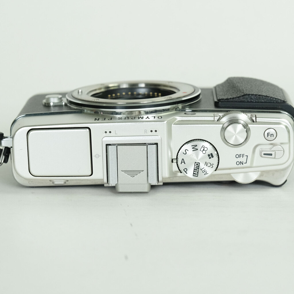 OLYMPUS PEN E-P5 ボディ シルバー OLYMPUS PEN E-P5 ボディ シルバー
