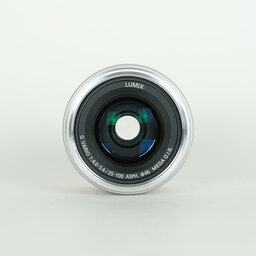 Panasonic LUMIX G VARIO 35-100mm / F4.0-5.6 ASPH. / MEGA O.I.S.
