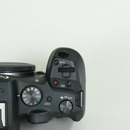 Canon EOS R7 Canon EOS R7