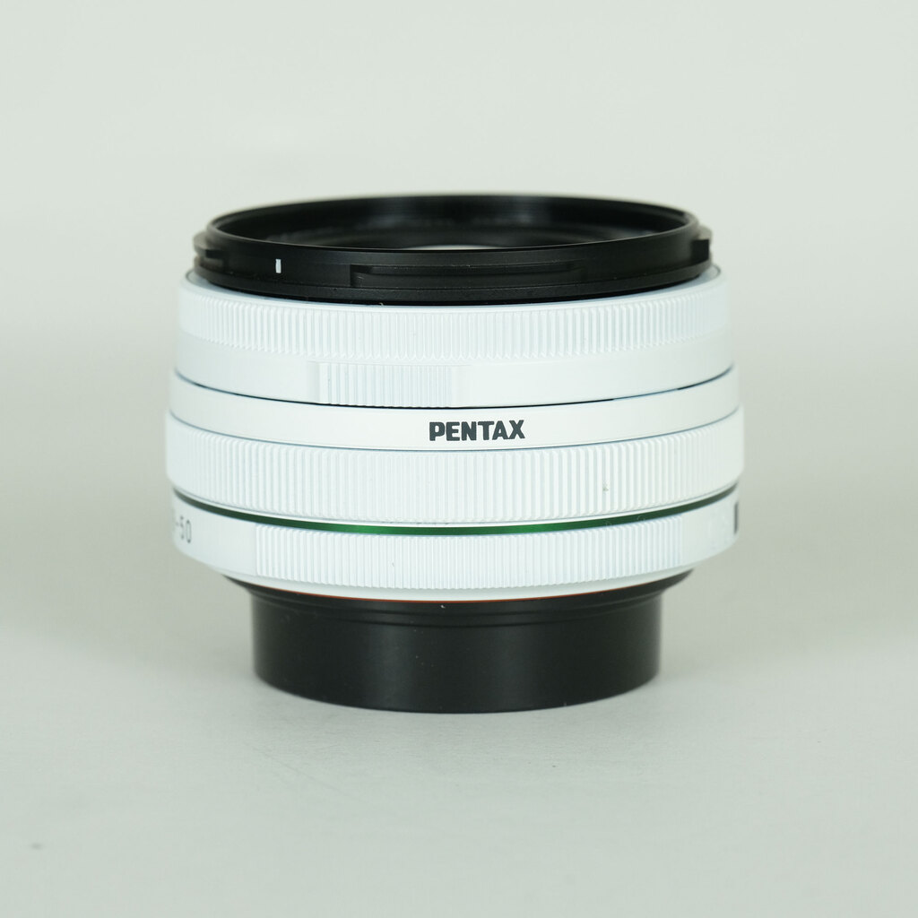 美品 smc PENTAX-DA L 18-50mm DC WR RE ホワイト PENTAX DAL 18-50mm F4-5.6 DC WR RE ホワイトの出品 | ONE SCENE