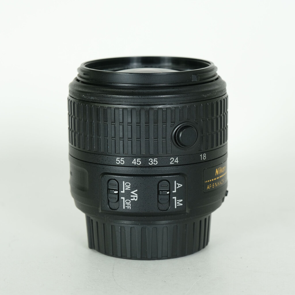 Nikon AF-S DX NIKKOR 18-55mm f3.5-5.6G VR II