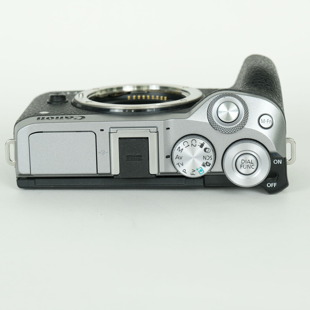 Canon EOS M6 Mark IIの出品 | ONE SCENE（ワンシーン）