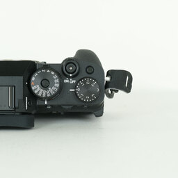 FUJIFILM X-T4