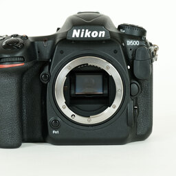 Nikon D500