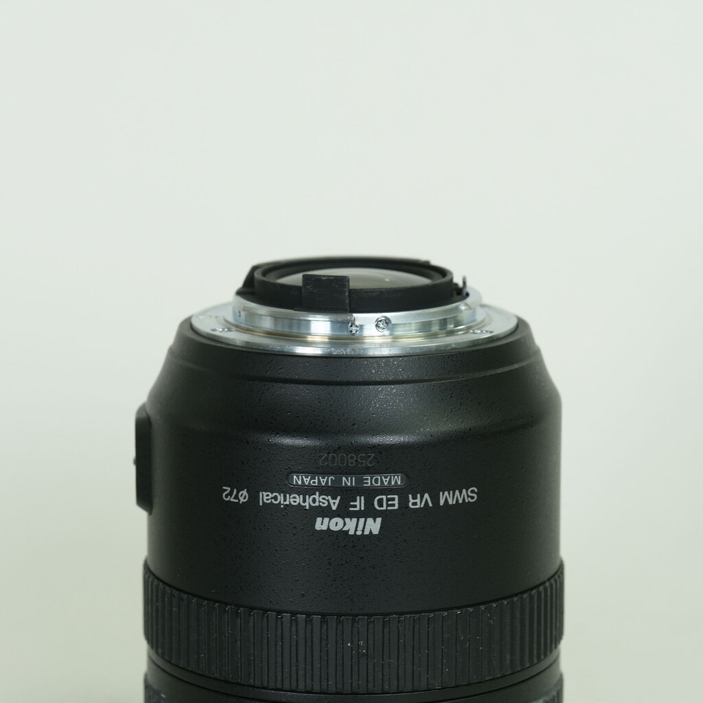 Nikon AF-S VR Zoom-Nikkor 24-120mm F3.5-5.6G IF-ED Nikon AF-S VR Zoom-Nikkor 24-120mm F3.5-5.6G IF-ED
