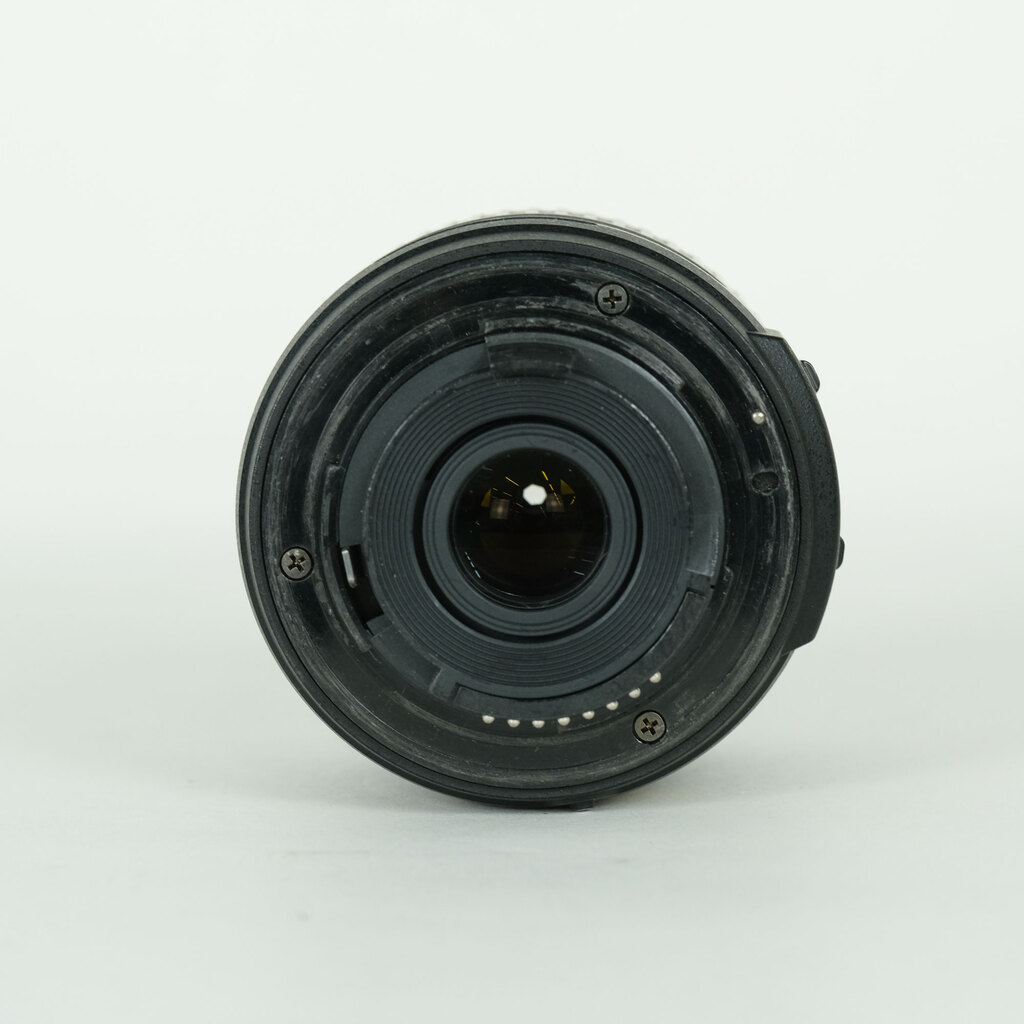 Nikon AF-S DX NIKKOR 18-55mm f3.5-5.6G VR II